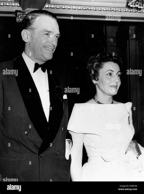 douglas fairbanks jr|douglas fairbanks jr and wife.